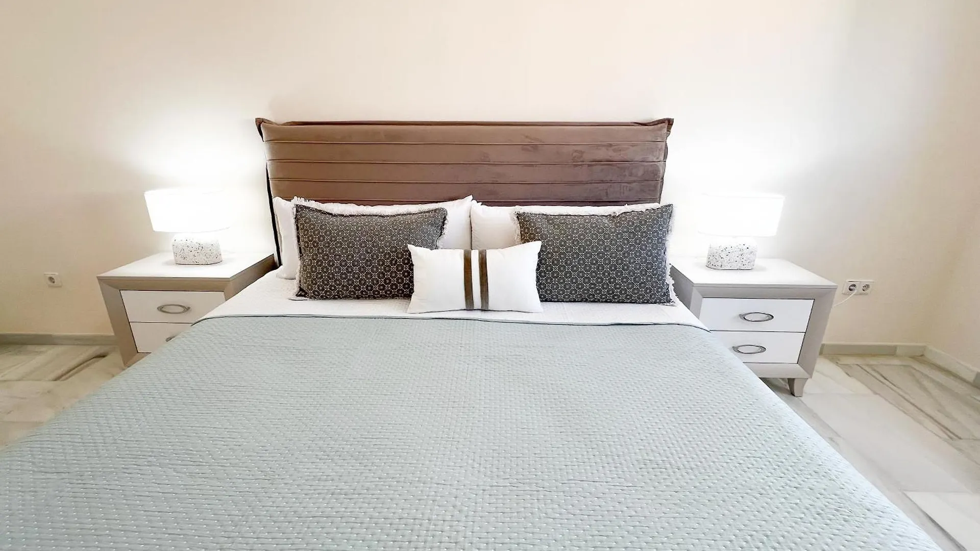 Apartment In Marbella Center With Sea Views 0*,  إسبانيا
