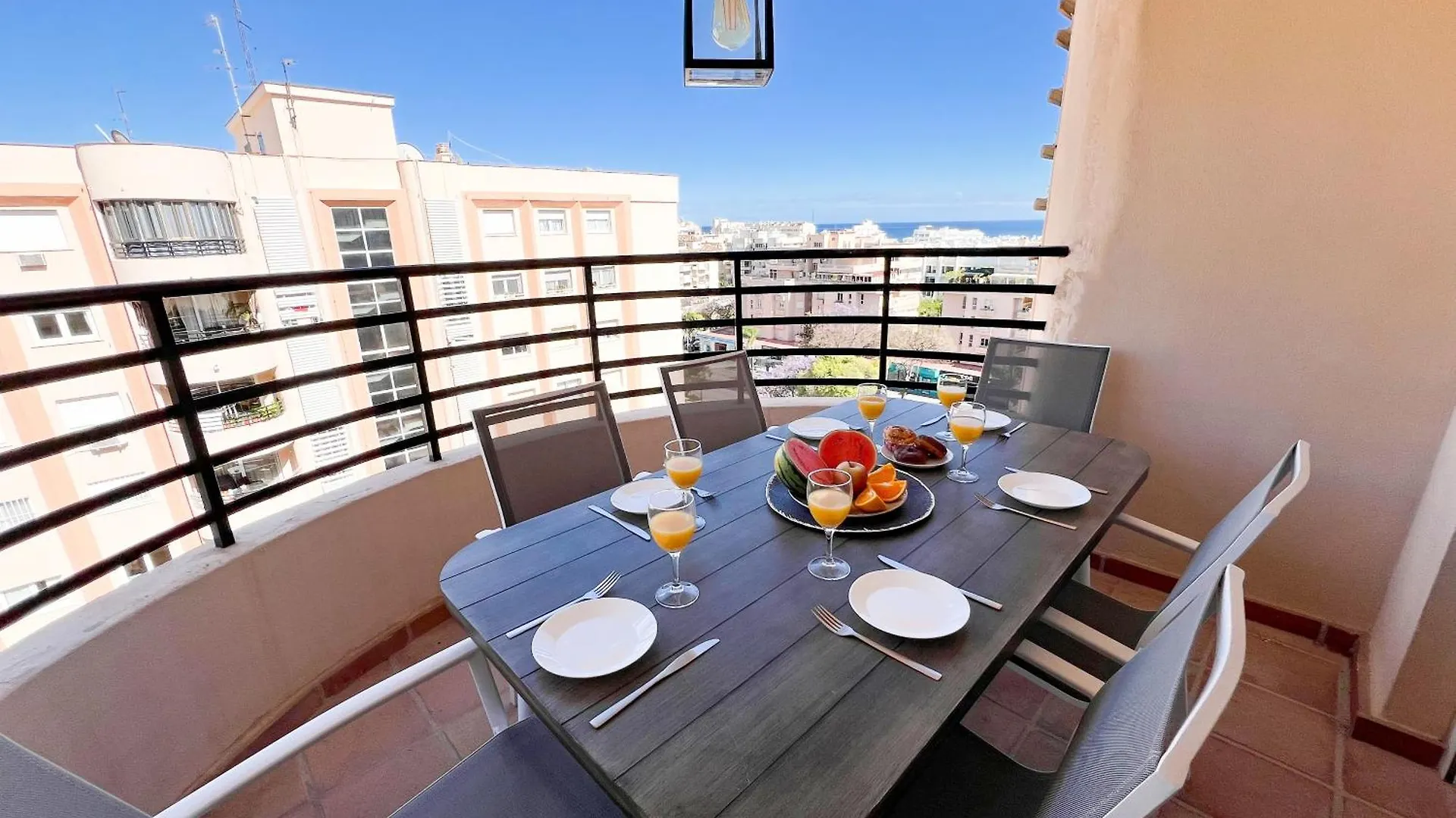 Apartment In Marbella Center With Sea Views