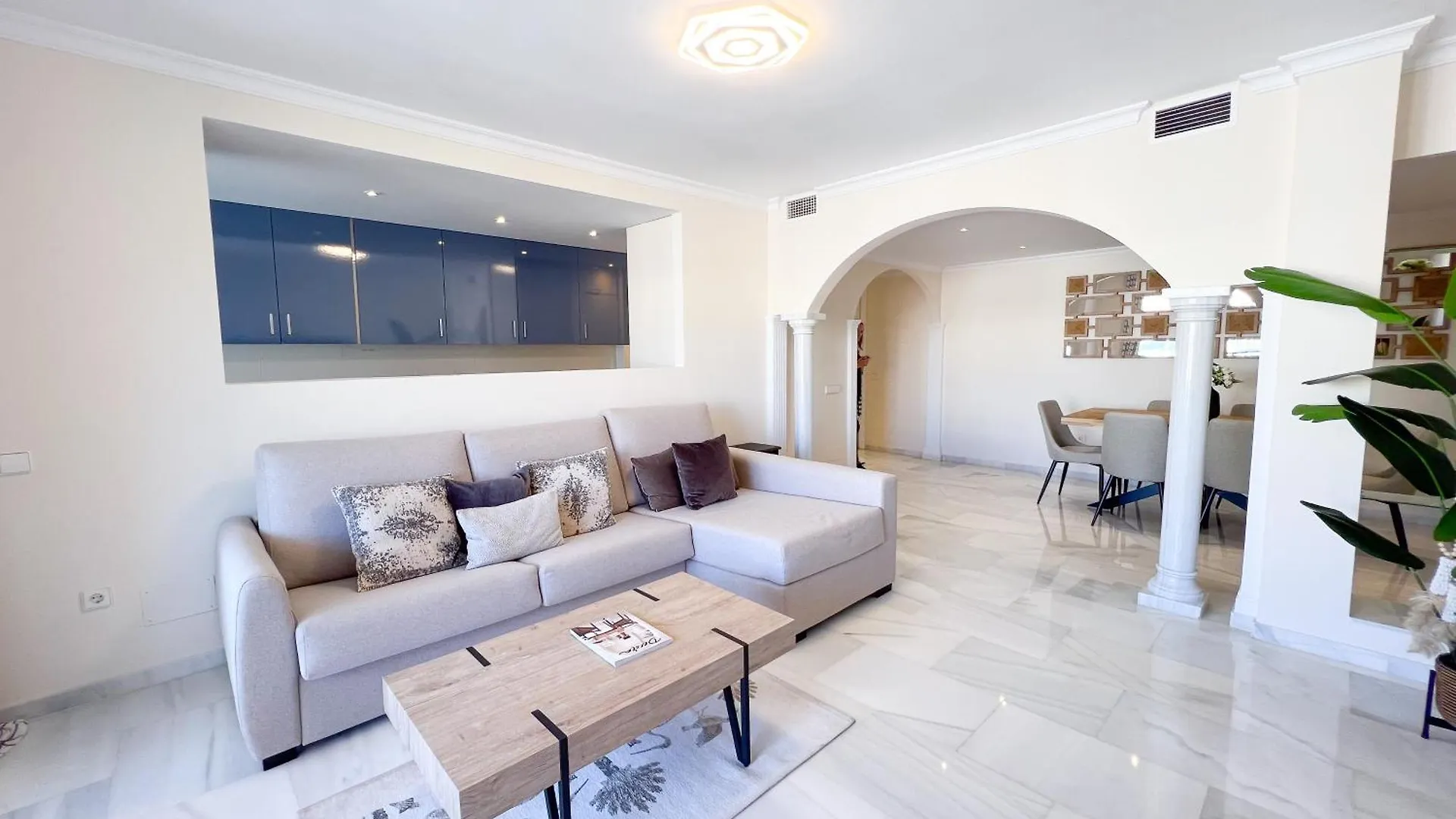 Apartment In Marbella Center With Sea Views 0*,