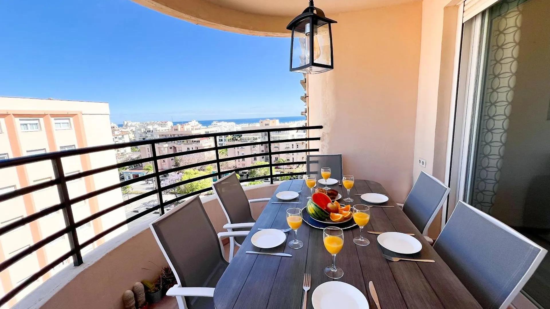 Apartment In Marbella Center With Sea Views