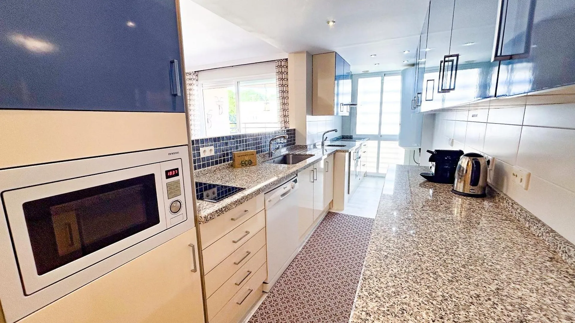 Apartment In Marbella Center With Sea Views